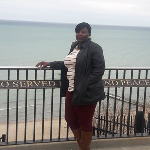 Meet your Posher, Shana